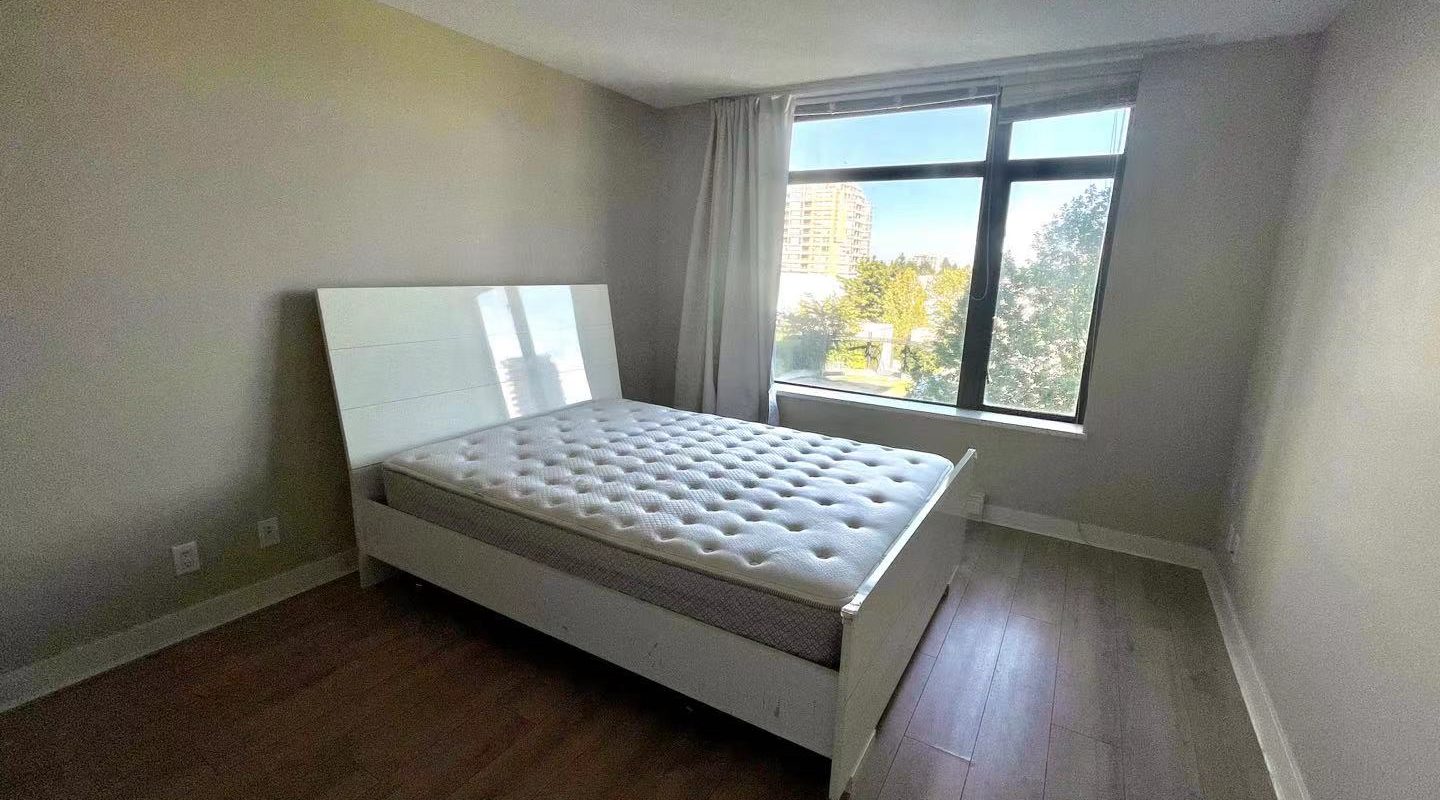 Richmond Center Best Location Premier Concrete 2br/2ba Condo For Rent!