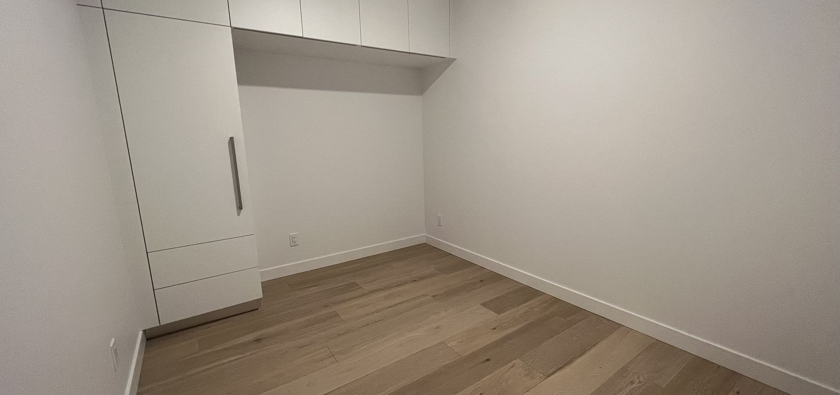 Metrotown Station Square 5 2ba+1br Condo for Rent