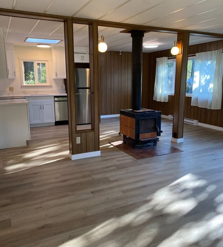 Lantzville 3 Beds 2 Baths House For Rent