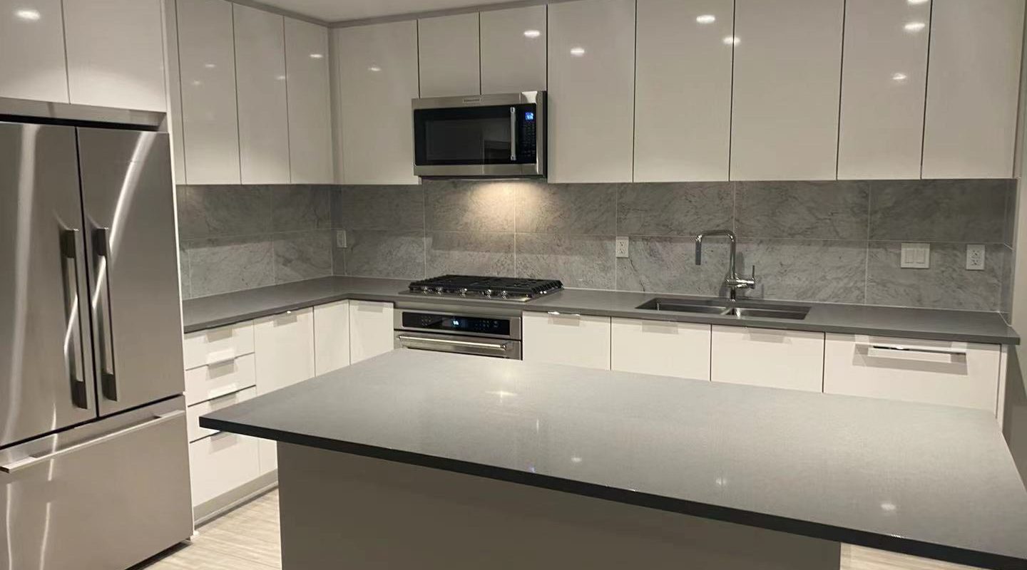 Great location in North Vancouver 2bedroom 2 bathroom for rent!