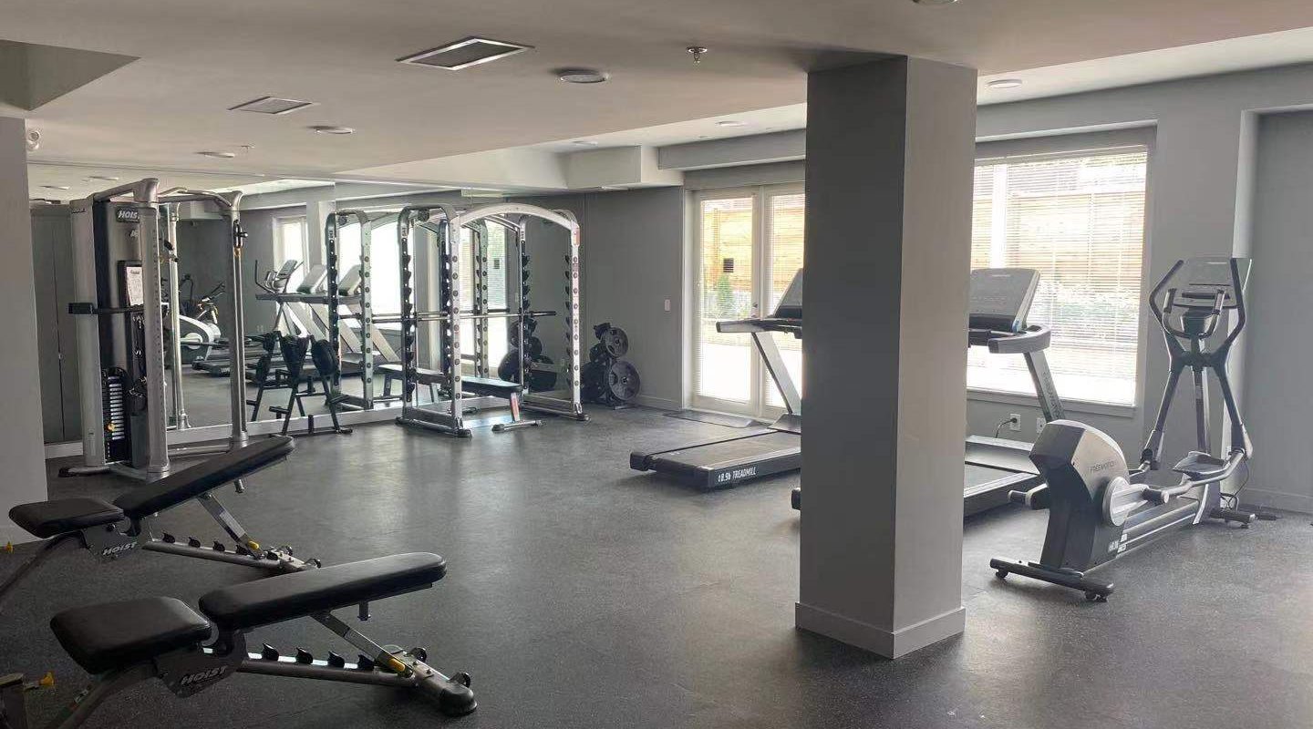 A Well-Designed and Constructed Condo With 1br 1den for Rent