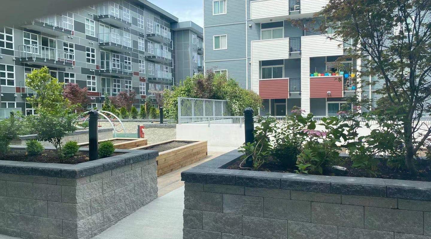 A Well-Designed and Constructed Condo With 1br 1den for Rent