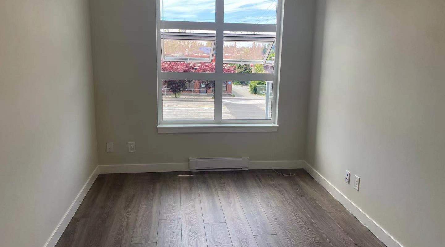 A Well-Designed and Constructed Condo With 1br 1den for Rent