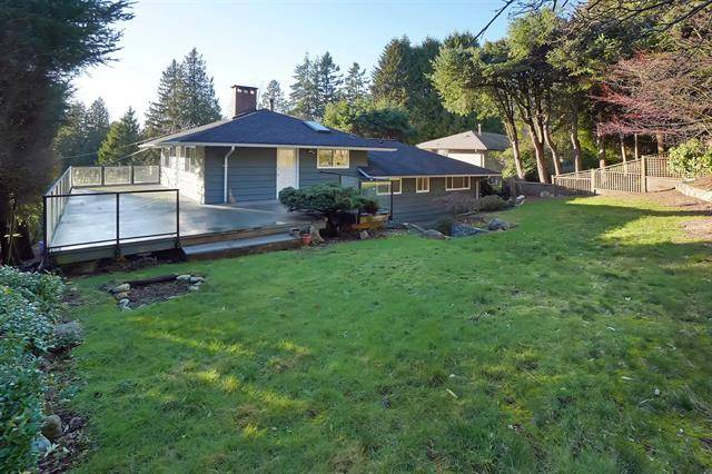 Charming Ocean View in Dundarave/Queens –Prime Location Near Schools