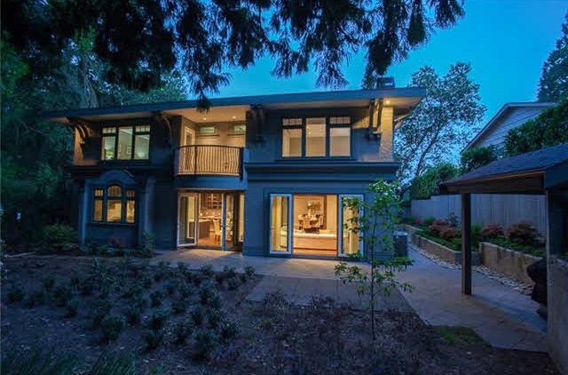 West Vancouver Ambleside Luxury 3-Level Home 5br 7ba for Rent (Ambleside)