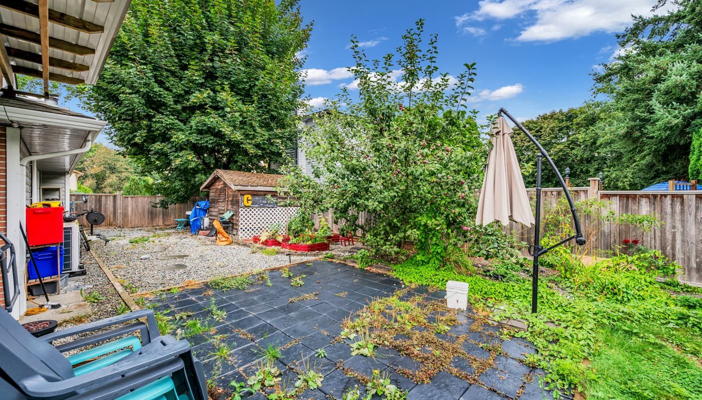 Relaxed Lifestyle in Quiet Maple Ridge Neighborhood