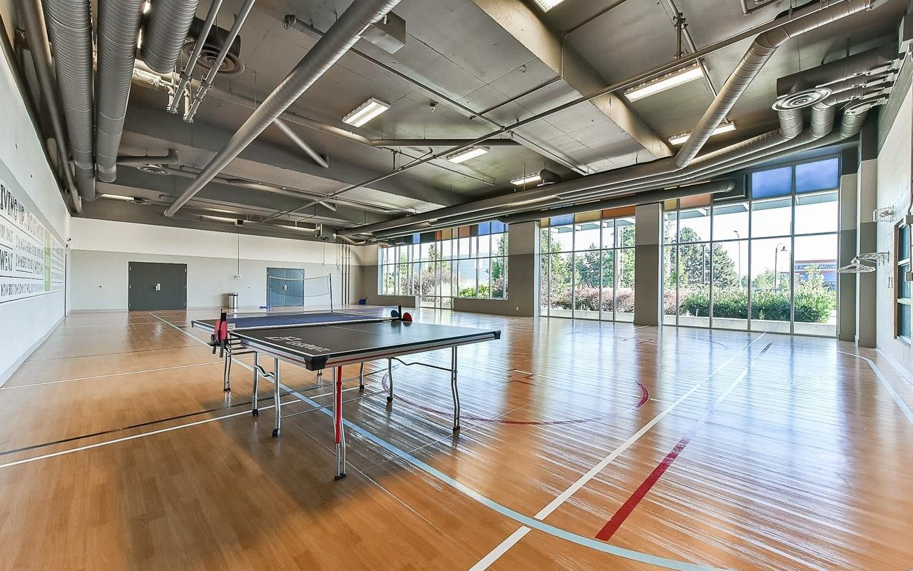 Richmond 1 Bedroom condo with great amenities