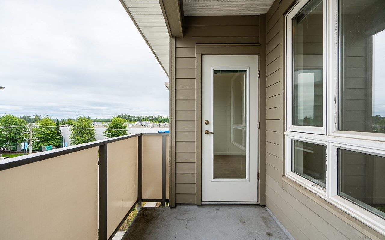 Richmond 1 Bedroom condo with great amenities