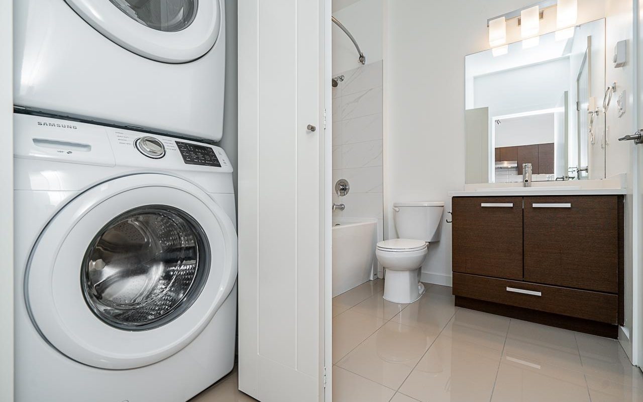 Richmond 1 Bedroom condo with great amenities