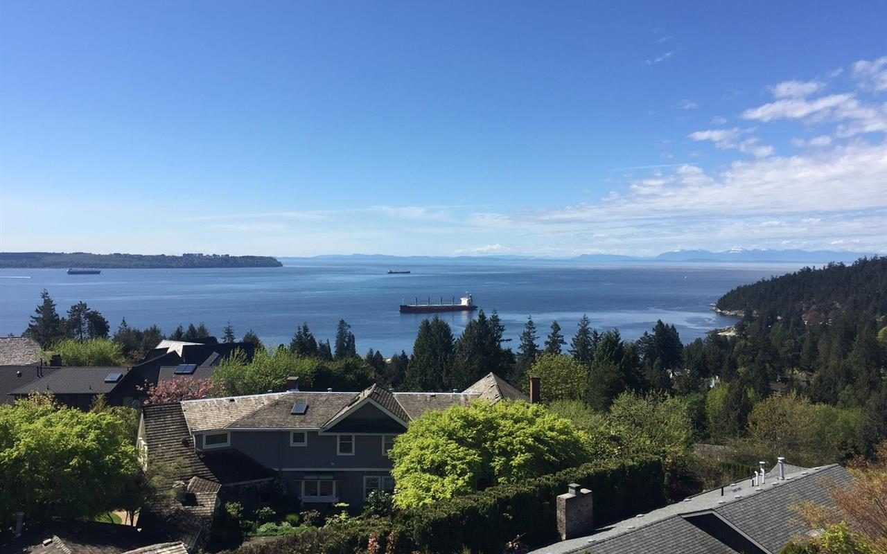 West Vancouver Stunning Ocean View Luxury Home | 5 Bed Ensuites