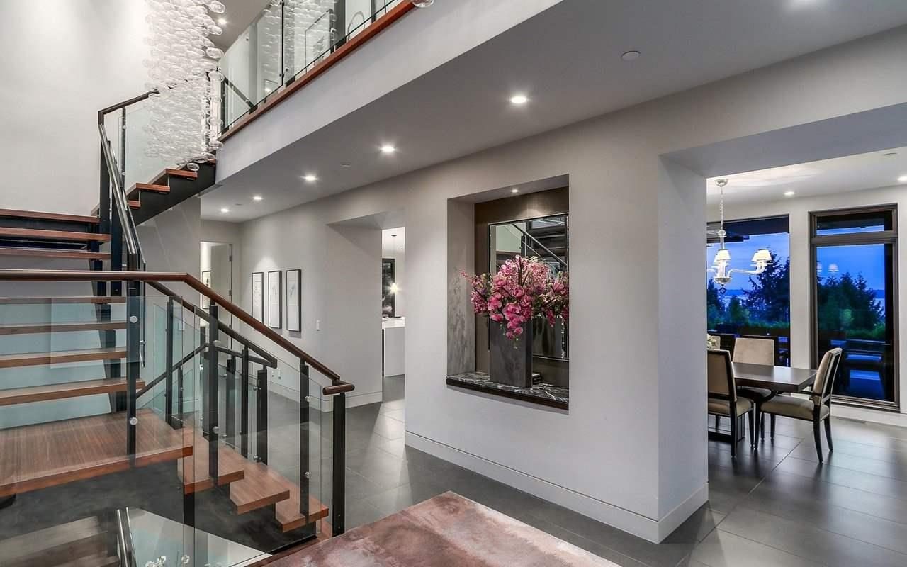 West Vancouver Stunning Ocean View Luxury Home | 5 Bed Ensuites