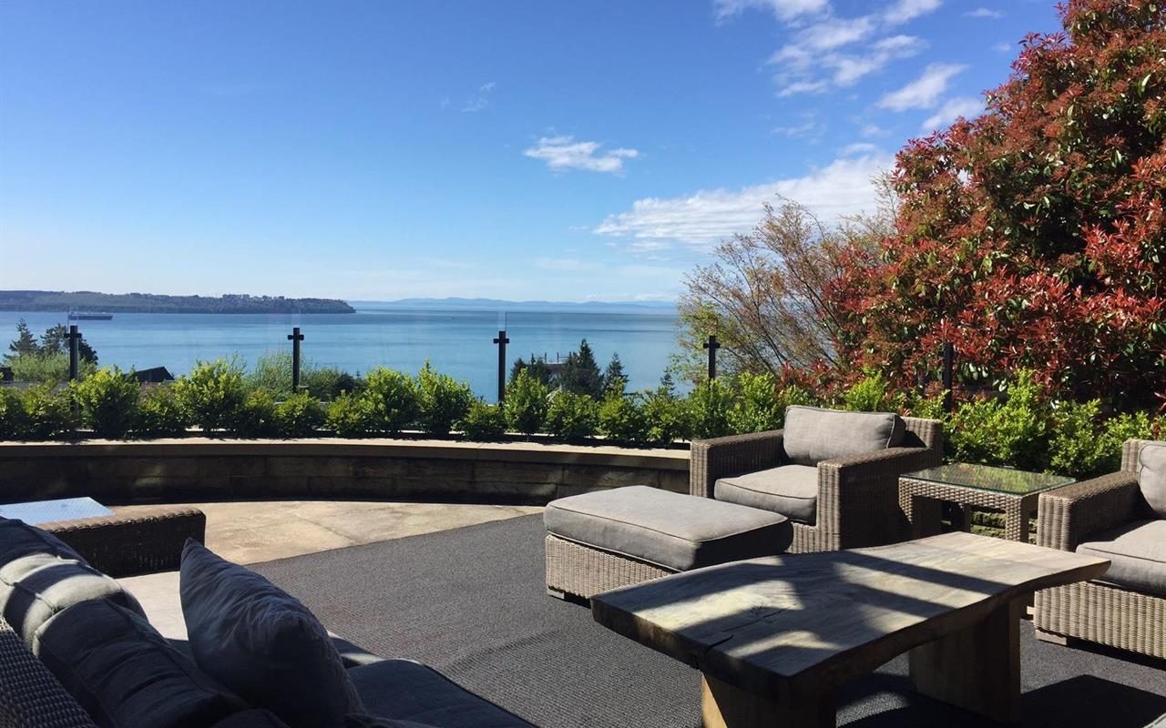 West Vancouver Stunning Ocean View Luxury Home | 5 Bed Ensuites