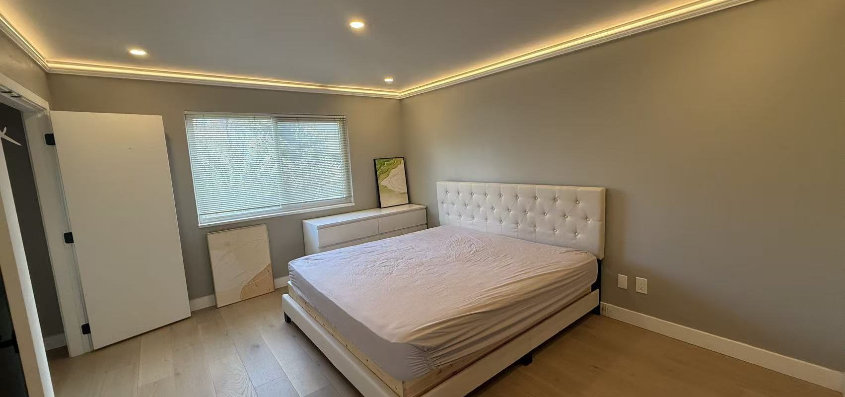 Monroe Avenue | Bright & Modern Home with Mountain Views