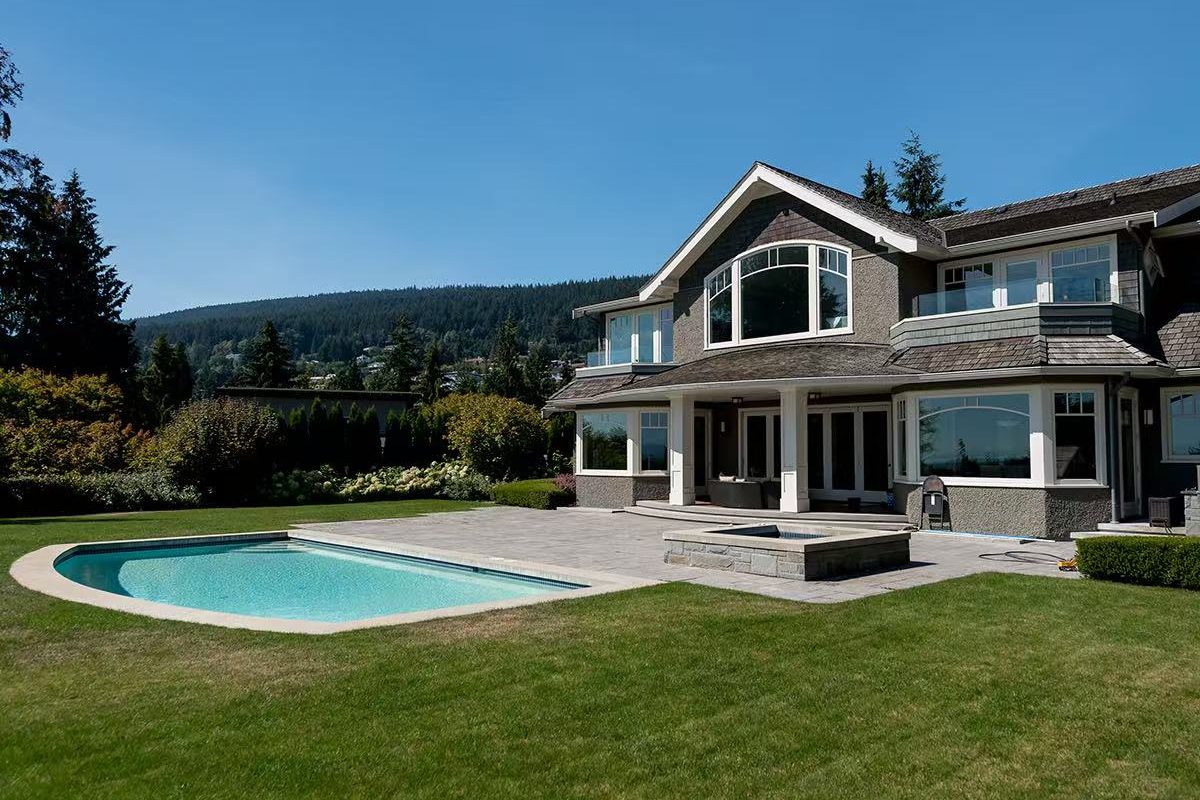 Ultra-Luxury Estate for Rent in British Properties