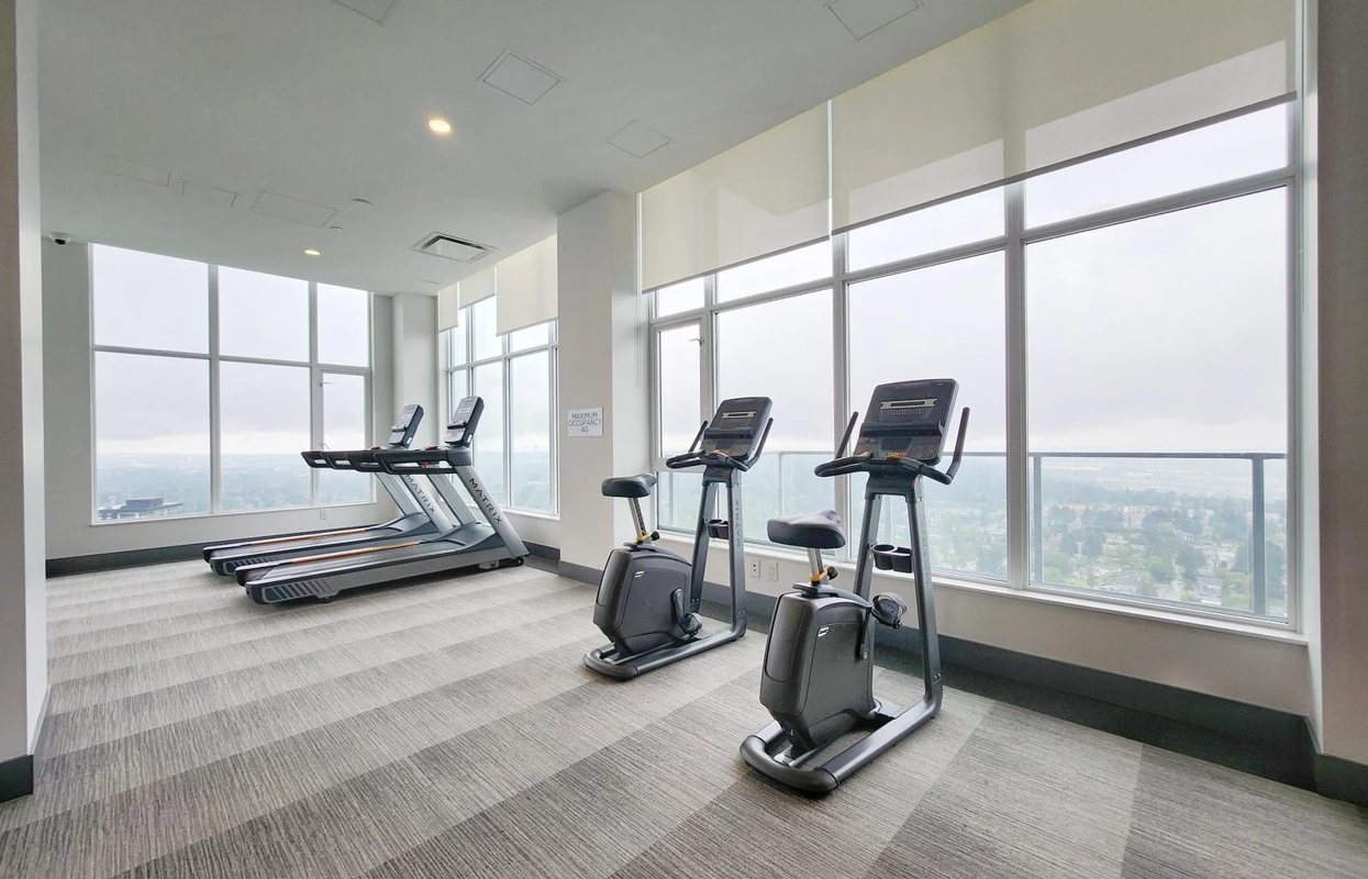 Surrey Central One Central Condo 1br/1ba For Rent