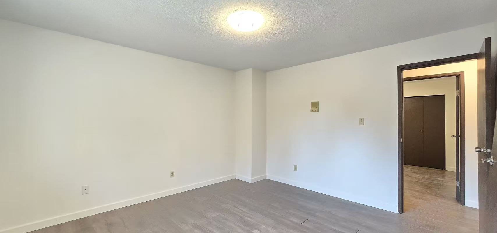 Burnaby Government Road Large 5Bd/3Ba Single Family House