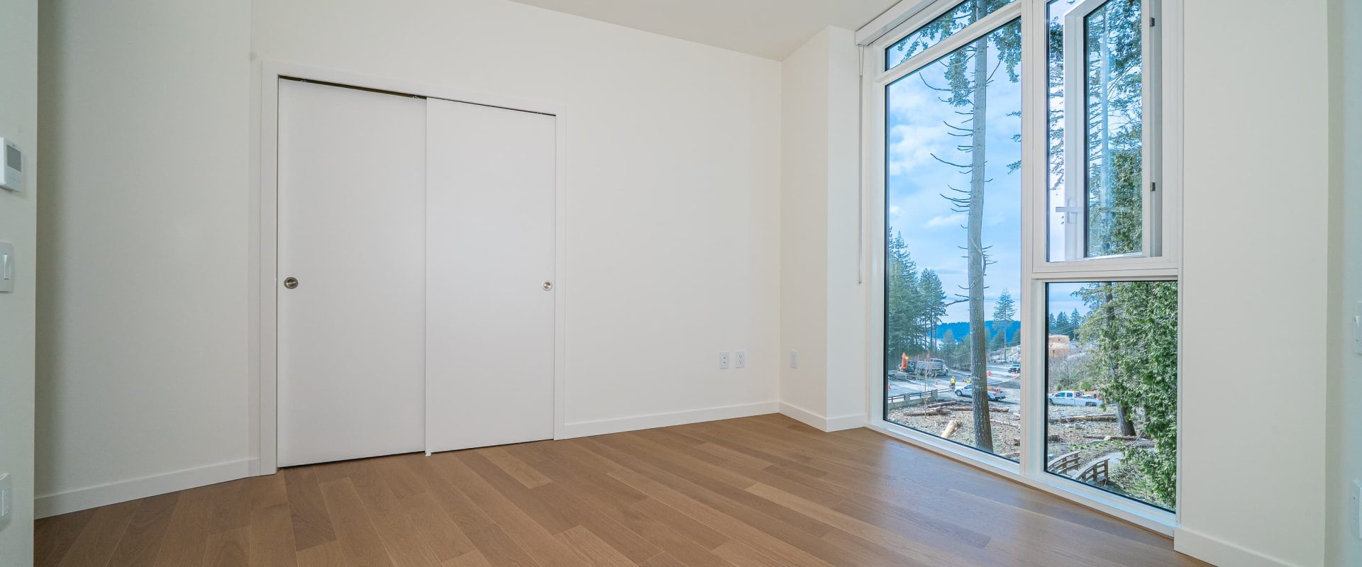 West Van | 2 Bed + 3 Bath | 2 Parking | 1,412 Sq.Ft. Forest and Ocean