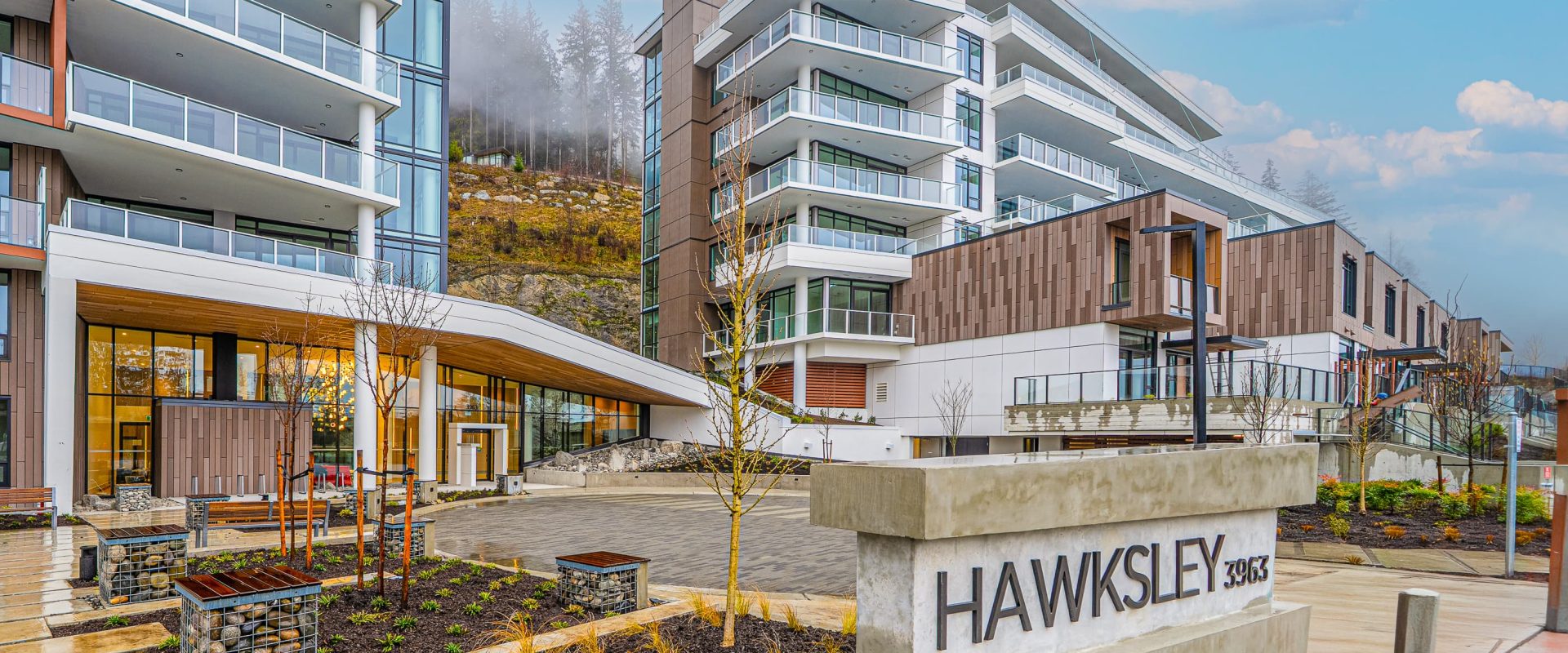 West Van Brand New Condo| 2br+2ba | 2 Parking w/ EV