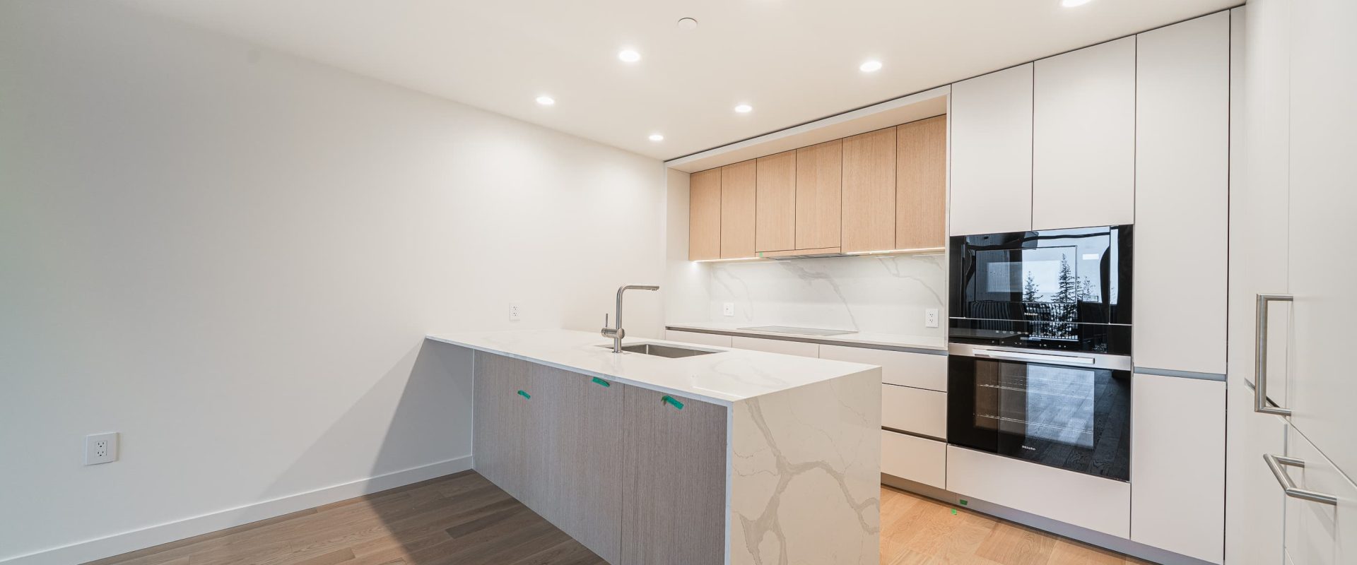 West Van Brand New Condo| 2br+2ba | 2 Parking w/ EV