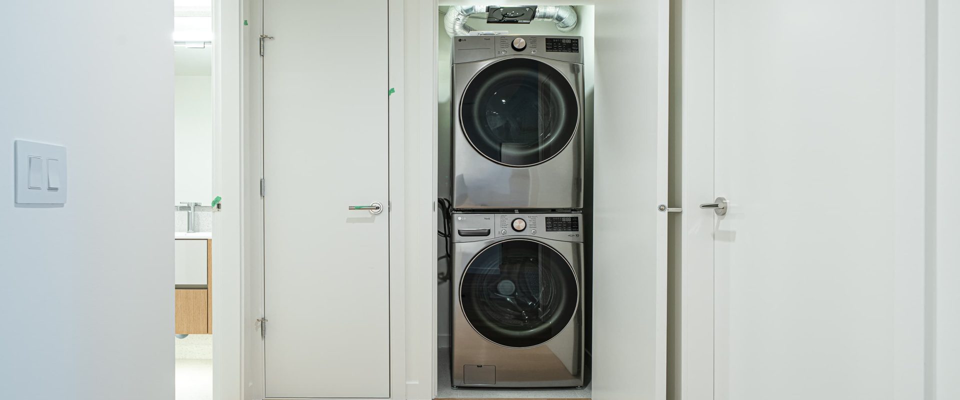 West Van Brand New Condo| 2br+2ba | 2 Parking w/ EV