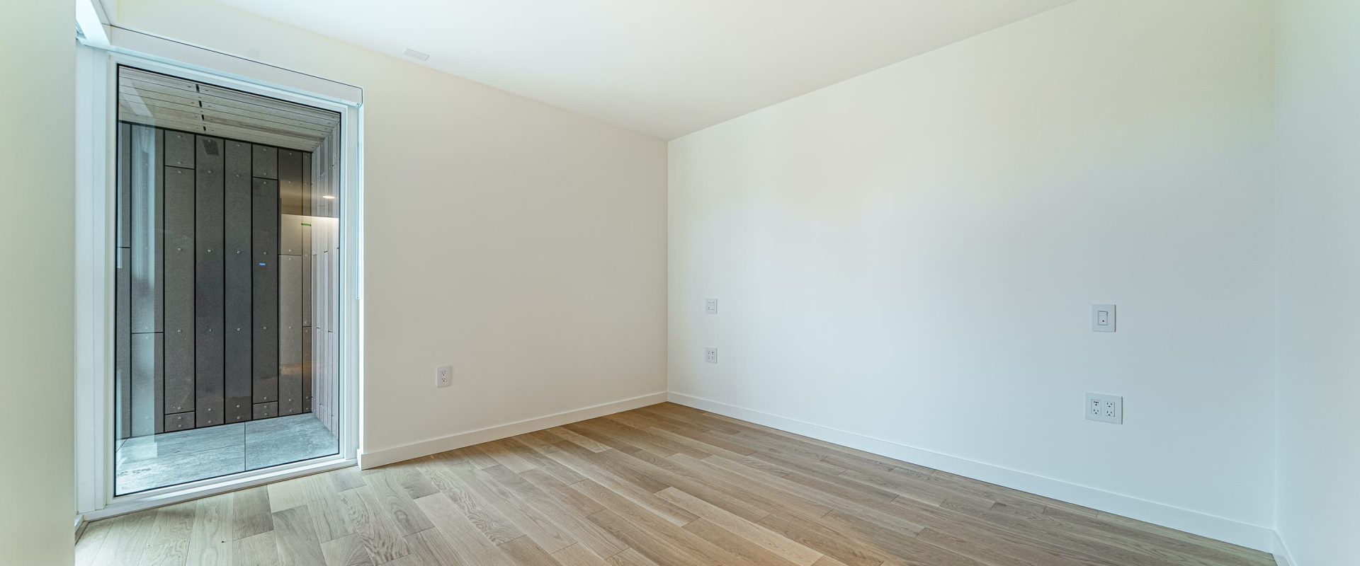 West Van Brand New Condo| 2br+2ba | 2 Parking w/ EV