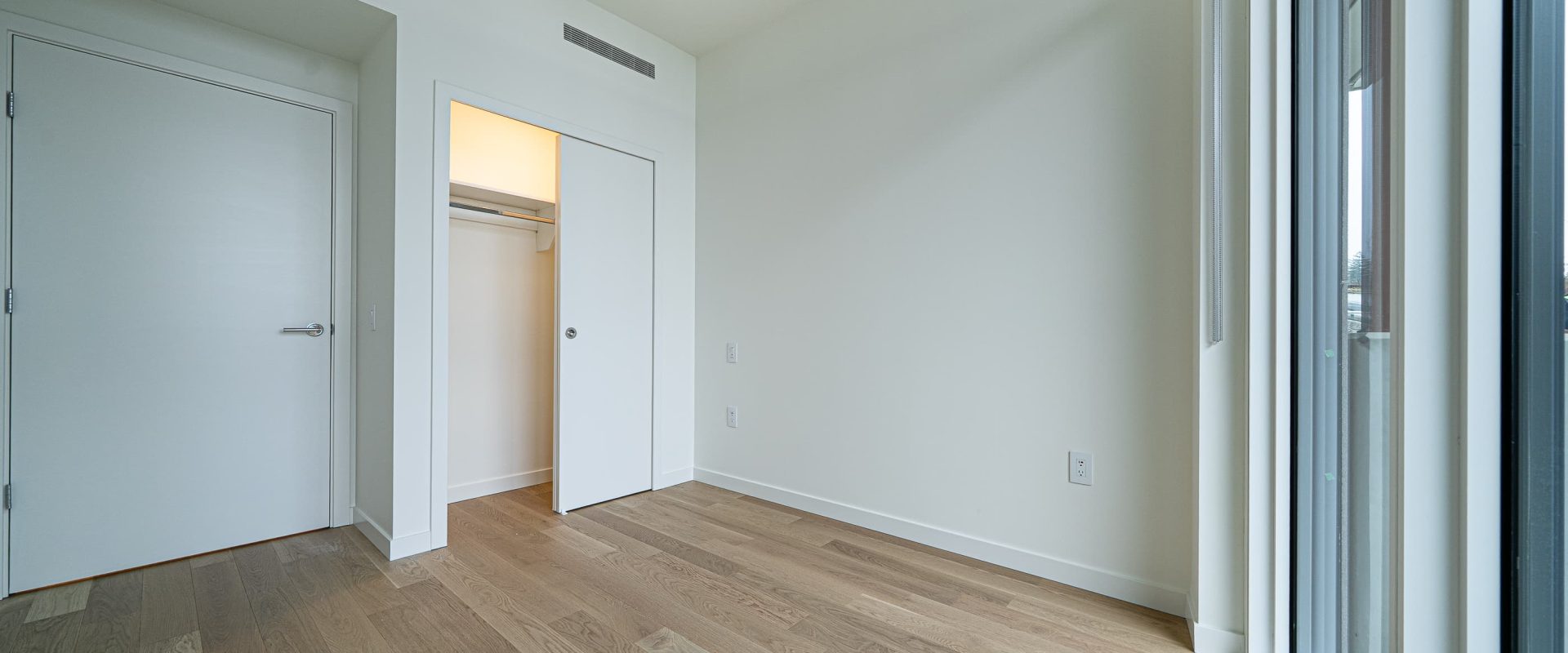 West Van Brand New Condo| 2br+2ba | 2 Parking w/ EV