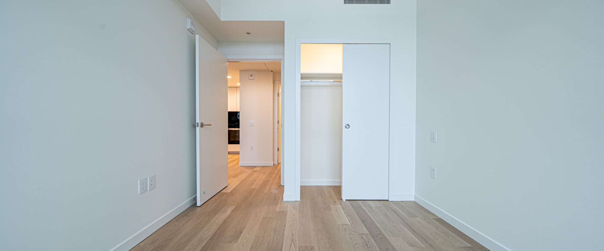 West Van Brand New Condo| 2br+2ba | 2 Parking w/ EV