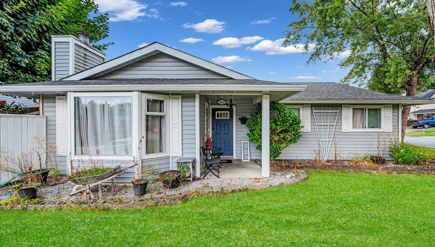 Relaxed Lifestyle in Quiet Maple Ridge Neighborhood