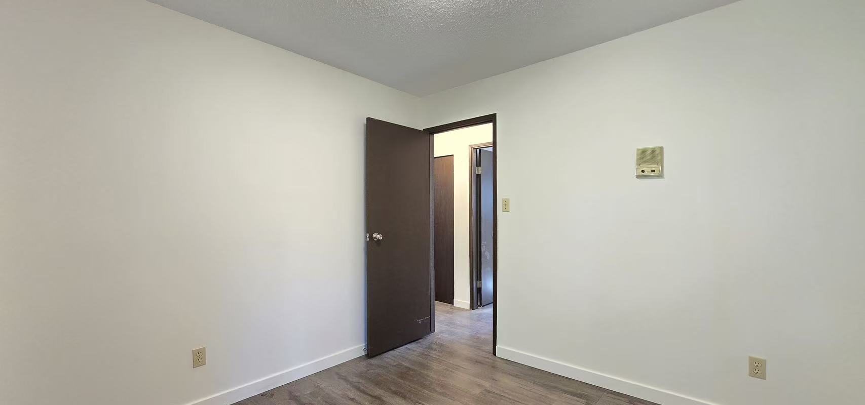 Burnaby Government Road Large 5Bd/3Ba Single Family House