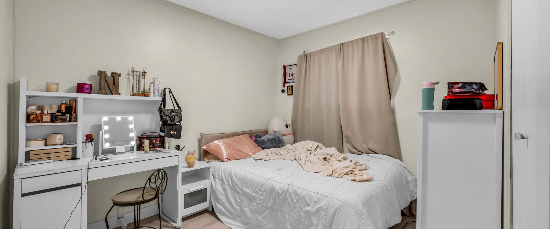 Relaxed Lifestyle in Quiet Maple Ridge Neighborhood