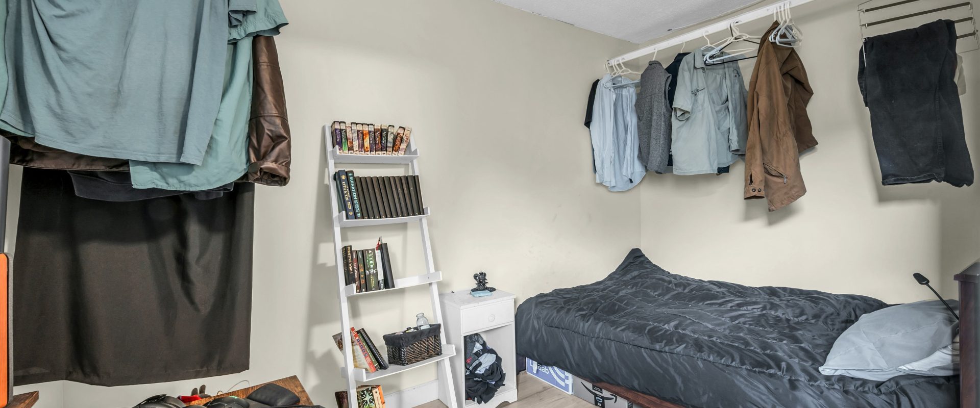 Relaxed Lifestyle in Quiet Maple Ridge Neighborhood