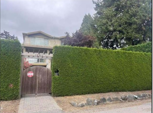2-Bed, 1-Bath Ground Level– South-Facing, Ambleside West Vancouver