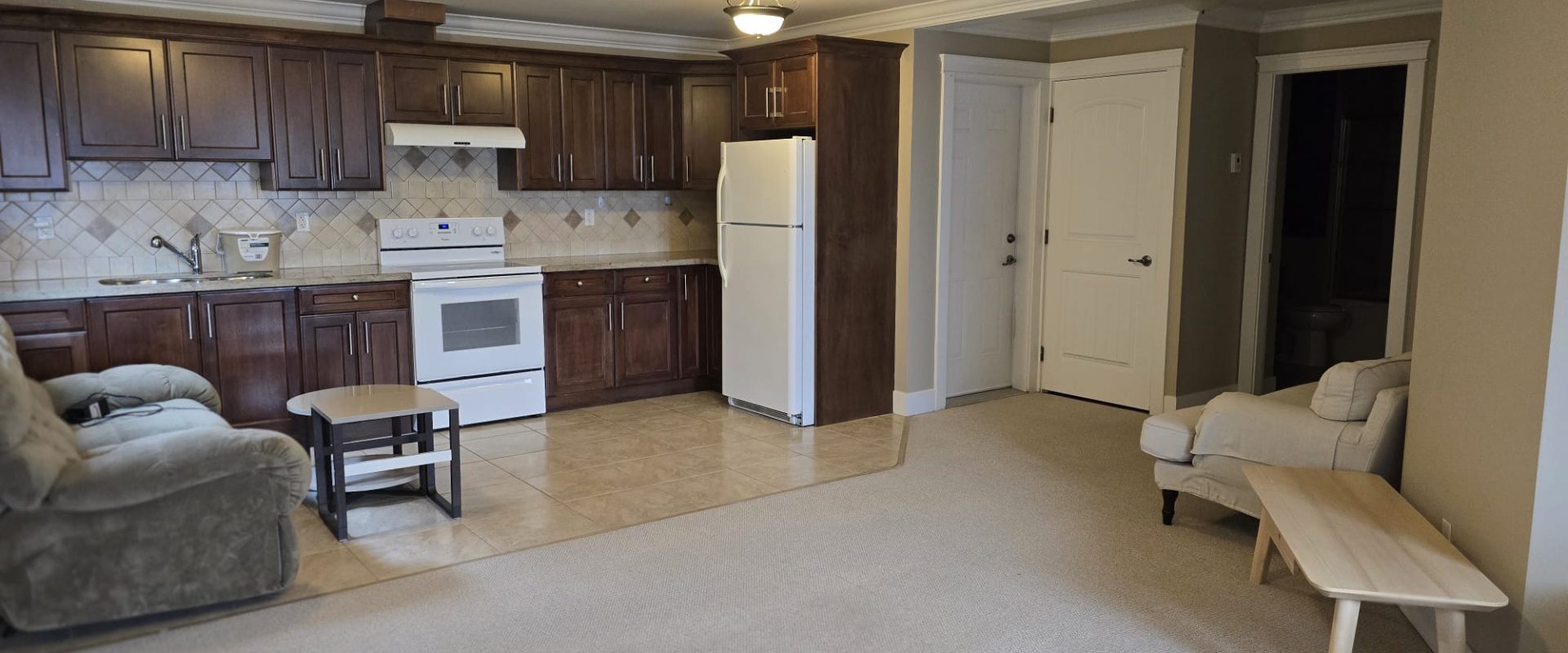 2-Bed, 1-Bath Ground Level– South-Facing, Ambleside West Vancouver