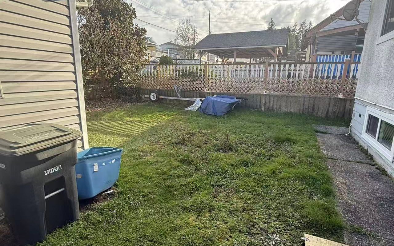 Monroe Avenue | Bright & Modern Home with Mountain Views