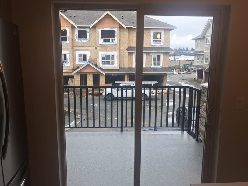 New Westminster 3br 3ba Large Townhouse for rent!