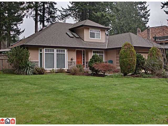 White Rock Gorgeous 3 bdrm House with Large yard （ Furnished）