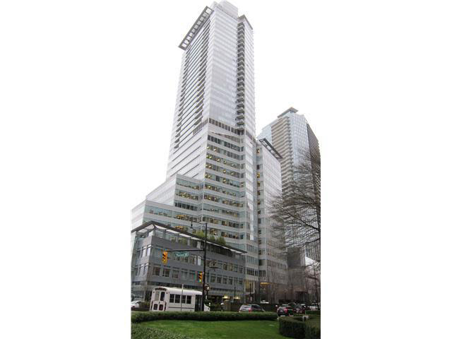 Shaw Tower – Vancouver Sensational waterfront 31st floor corner unit