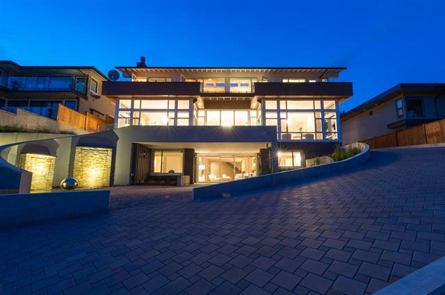 Spectacular West Coast Luxurious Home with Great Ocean View