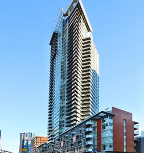 Downtown Vancouver stunning location 2br 2ba 1den condo for rent!