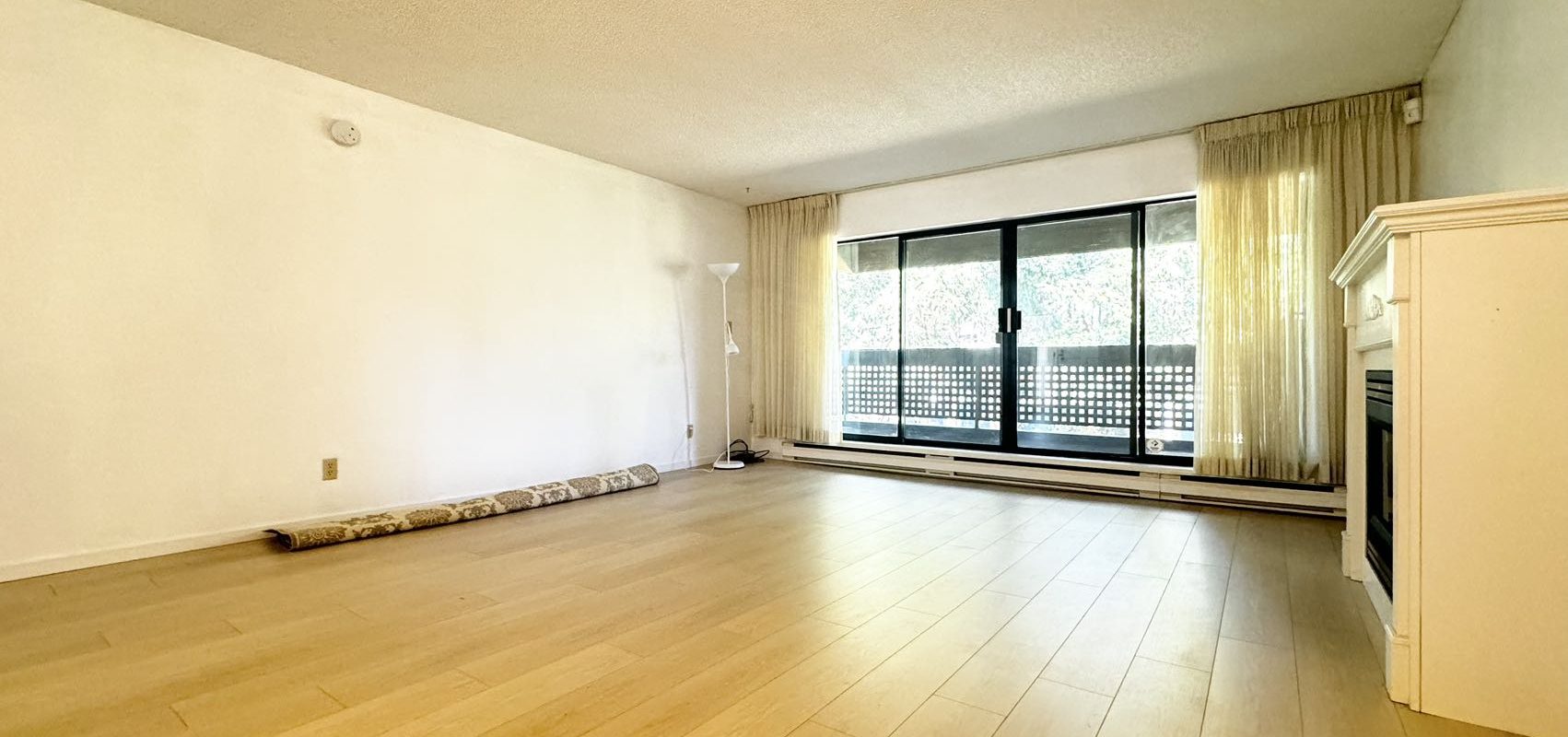 Langara湖景3房2卫公寓出租