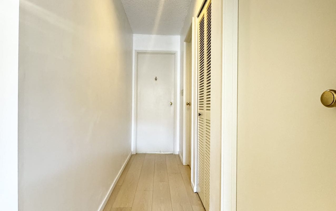 Langara湖景3房2卫公寓出租