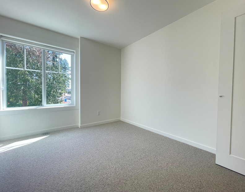 南素里Grandview Corners购物中心附近联排别墅四室三卫出租